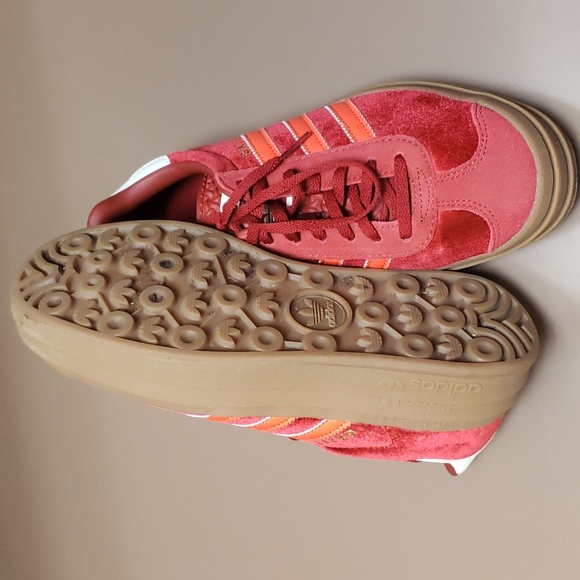Adidas Gazelle 7 red and orange suede, velvet platform sneakers for women NWOT - Picture 7 of 7